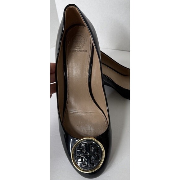 Tory Burch Black Benton Wedge Pumps 9 Closed Toe Patent Leather Black EUC - Picture 6 of 11
